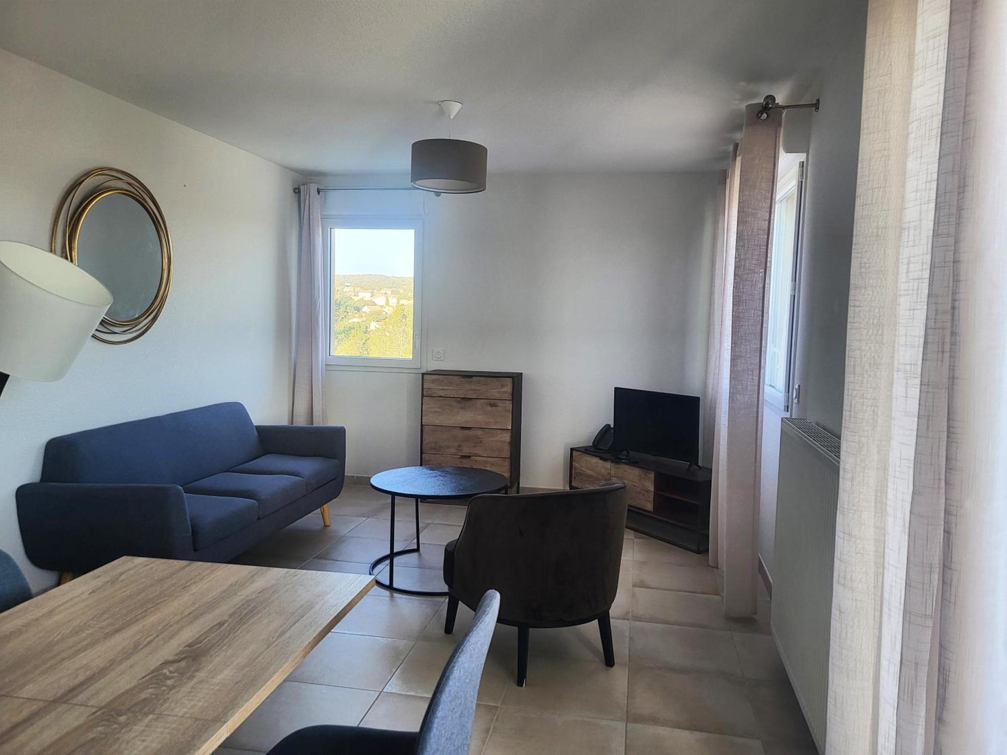 Zenao Appart'Hotels Villeneuve-lès-Avignon Exteriör bild